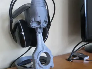 Skull Headphone Stand