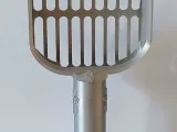 cat scoop-0
