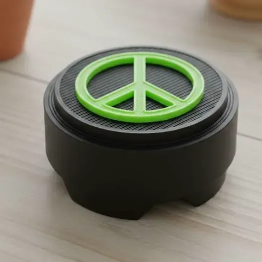 Paz weed grinder by Aza