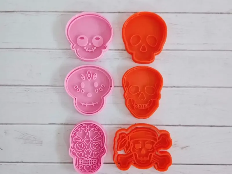 CALAVERA CORTANTE DE GALLETAS