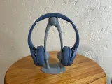 Modern Headphone Stand-2