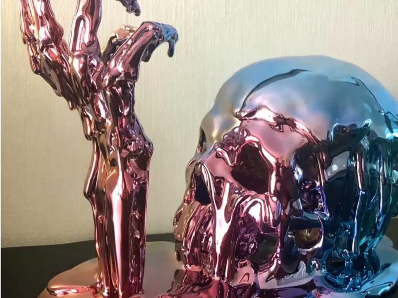 Decoration controller melt skull stand
