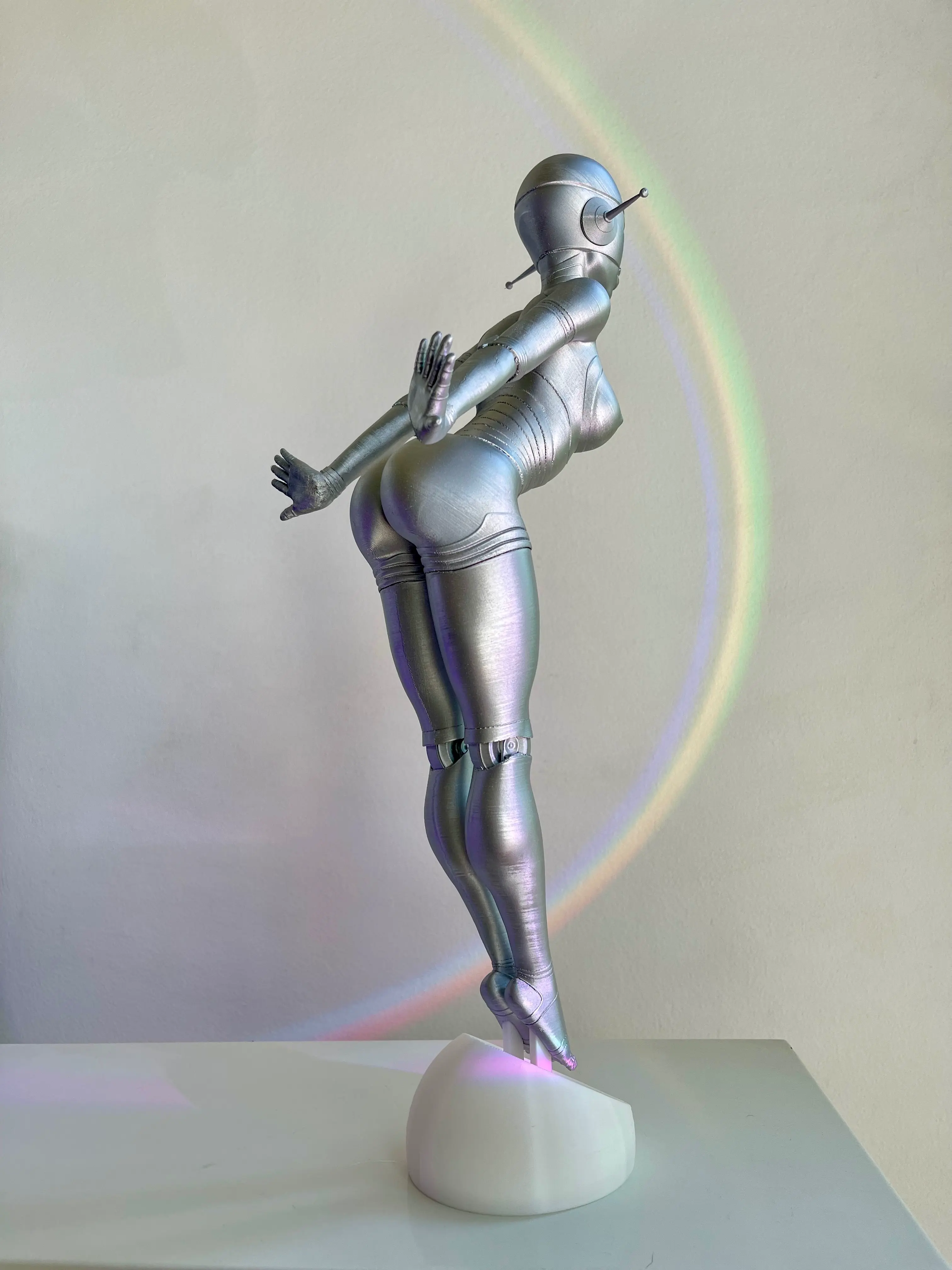ROBOT SCULPTURE