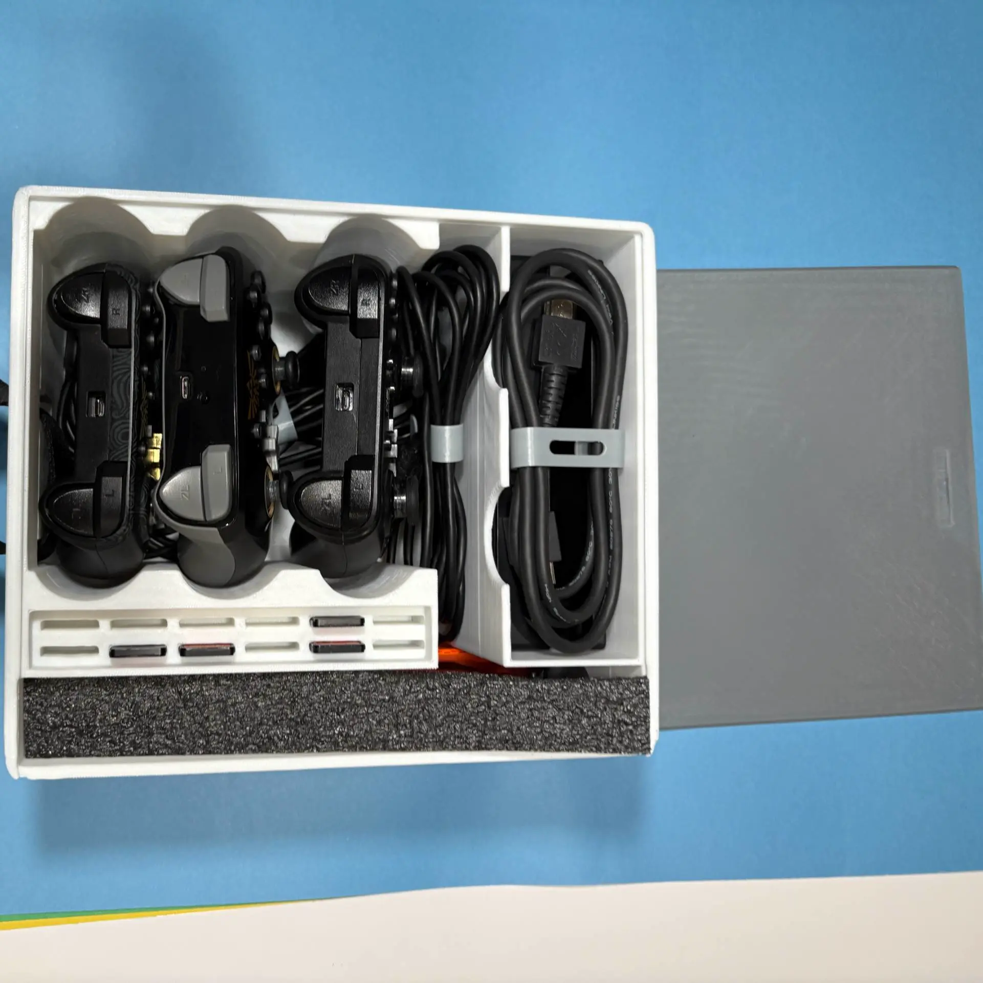 Nintendo Switch Travel Case for 3 controller, cables, hub...