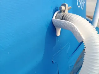 Above ground pool pipe support - bestway / intex pool