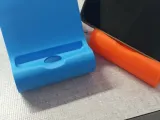 Supporto Smartphone universale con Passacavo-3