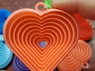 Fidget Heart-Shaped Keychain - Fast Print