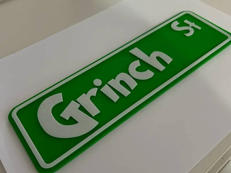 Insegna stradale del Grinch. Decorazione natalizia.