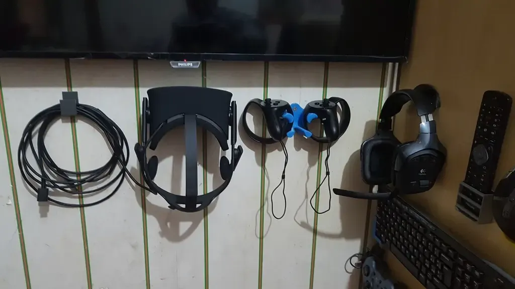 Oculus Riftケーブルホルダー