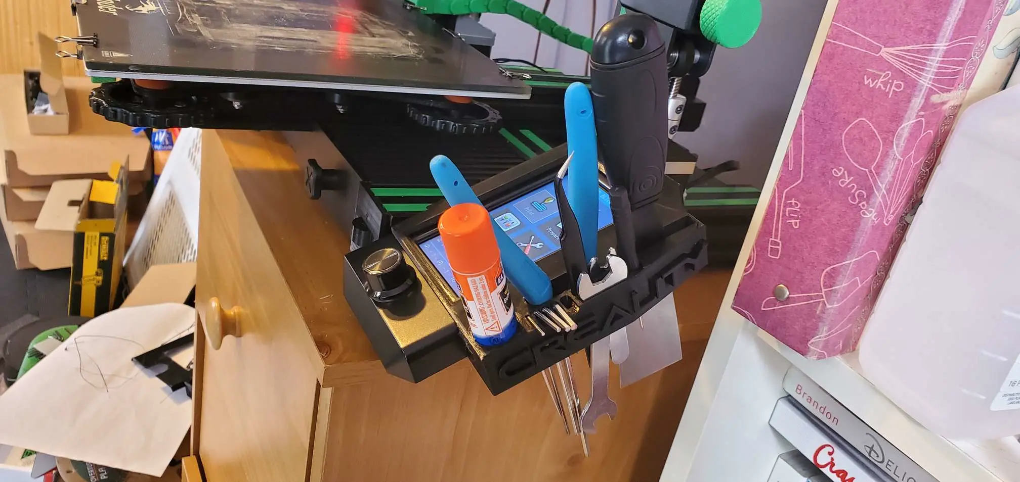 Slide display tool holder for Ender 3 v2