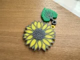 Sunflower with leaf keychain-4