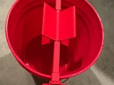 Bucket mouse trap-3
