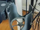 Cup holder for gaming rigs-1