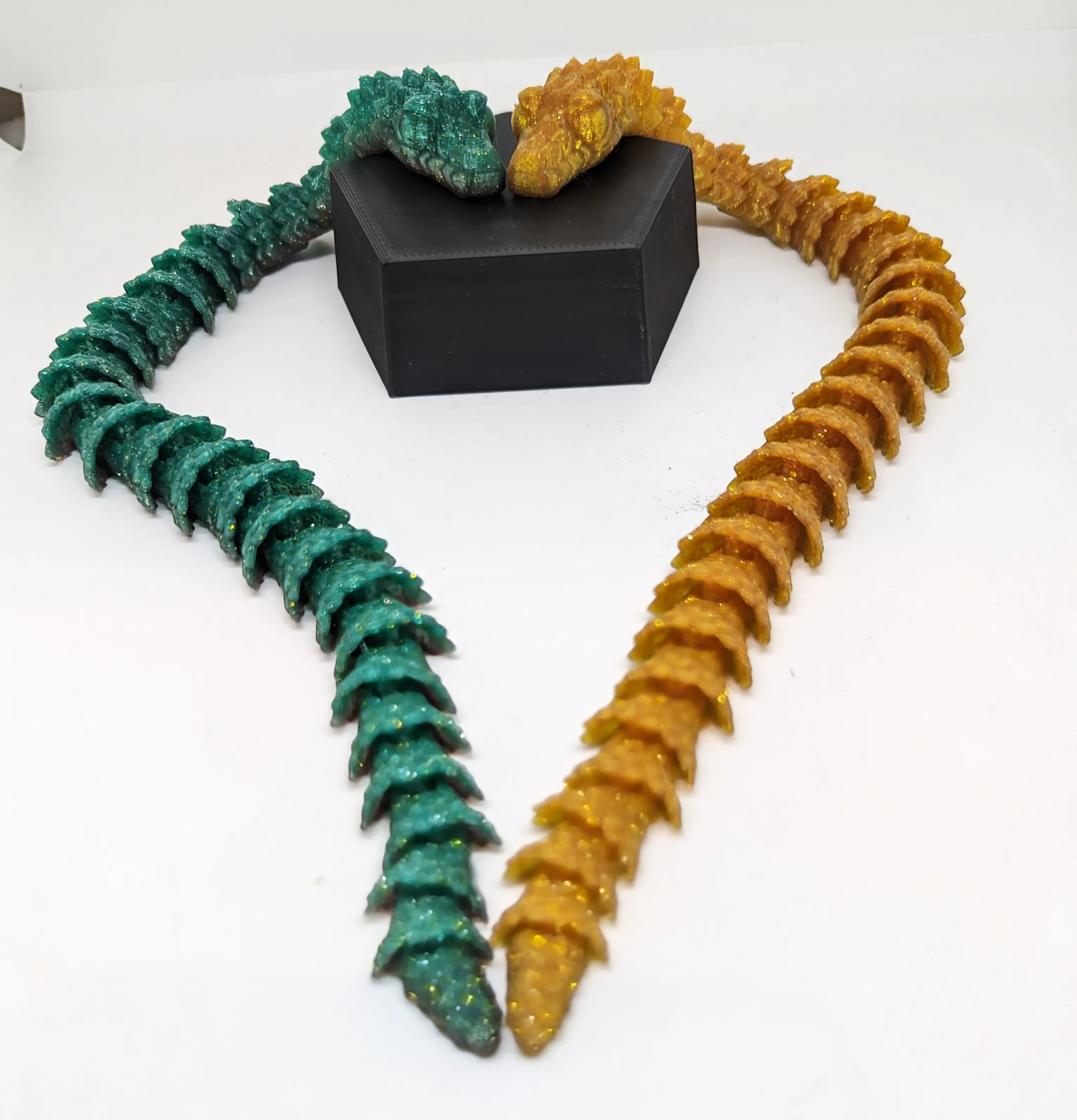 Articulated snake