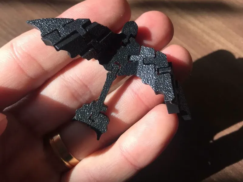 Dragon nocturne articulé
