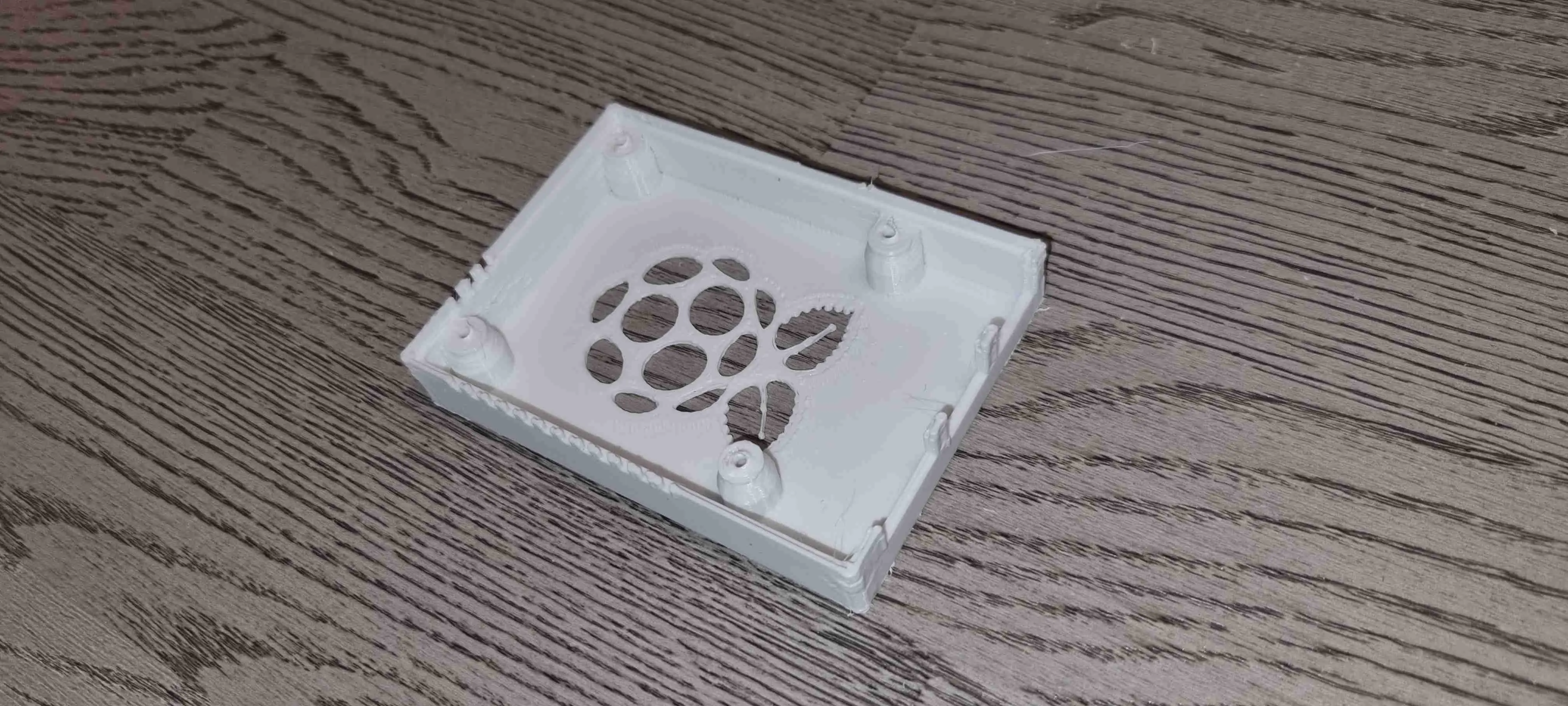 Raspberry pi 4 with POE Hat case