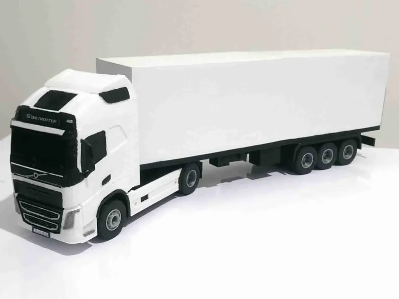VOLVO VRACHTWAGEN EN AUTOTRANSPORTAANHANGER