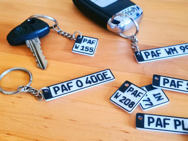 Parametric car/motorcycle license plate keychain