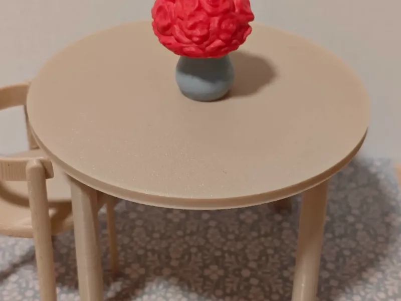 Mesa de Jantar Redonda Escala 1:12 – Miniatura de Casa de Bonecas