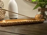 Mushroom incense holder-1