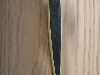 Small sanding tool