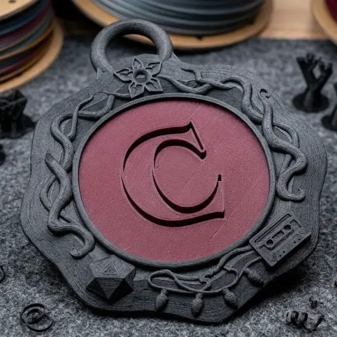 Stranger Things pendant - Letter C by Aza