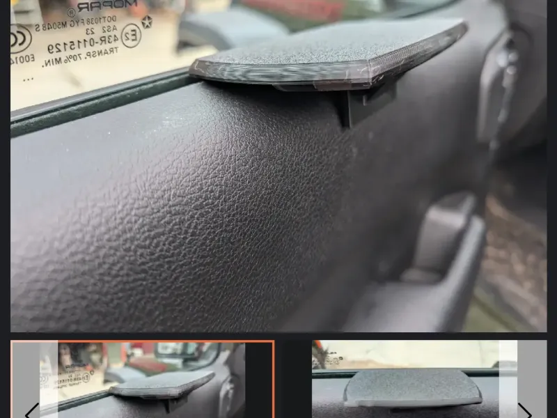 Jeep Gladiator arm rest (not mine) dirkpiggler