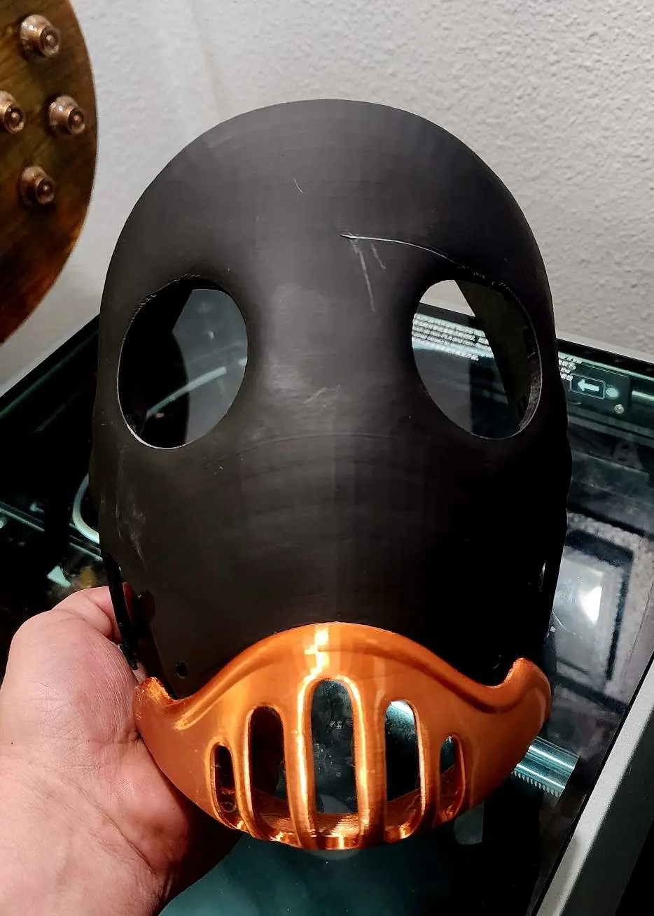 Hellboy Karl Ruprecht Kroenen Helmet by Mr.Emaker3D V2 textu