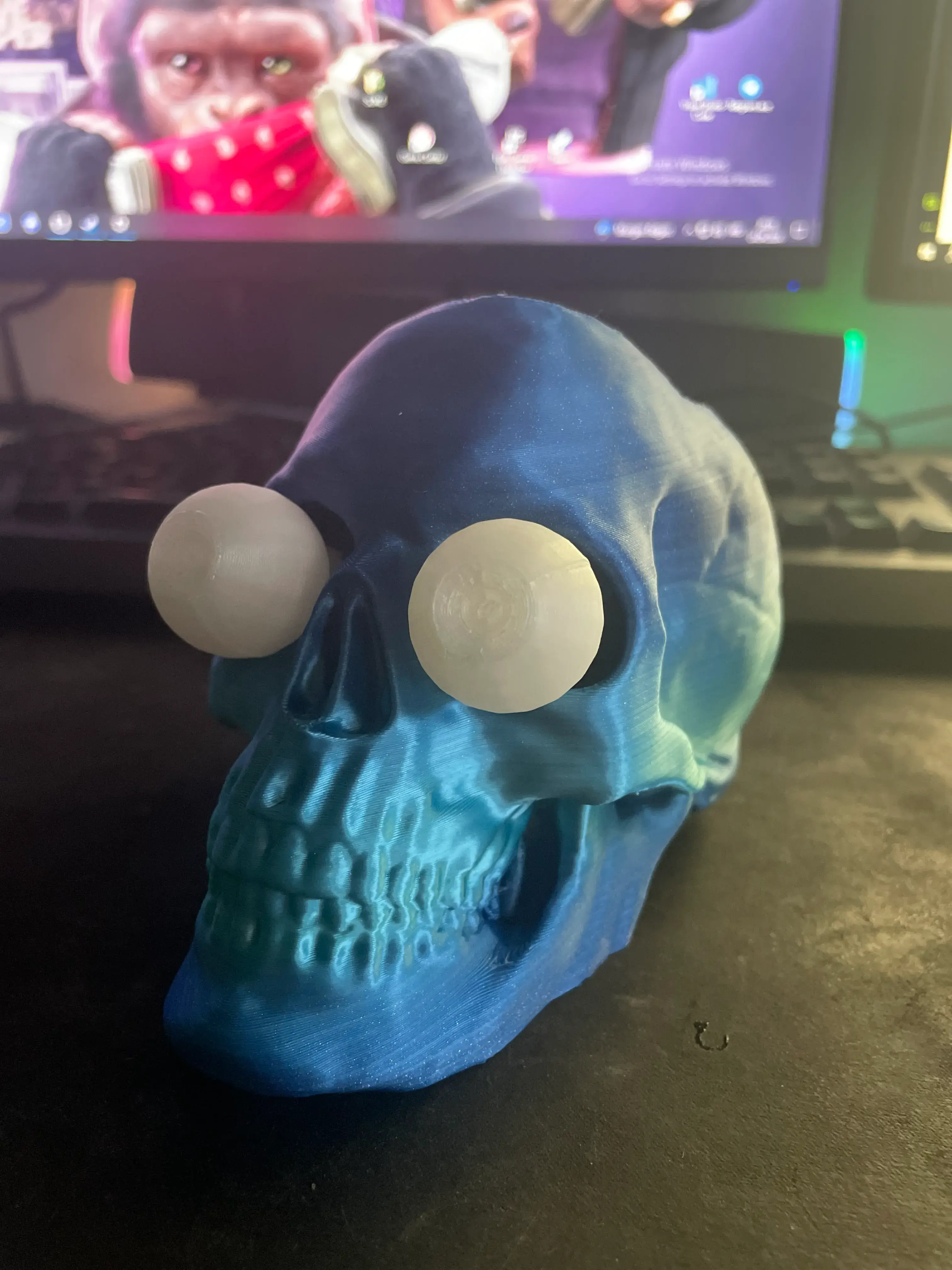 Skull Pen Holder ( Articulated Eyes )