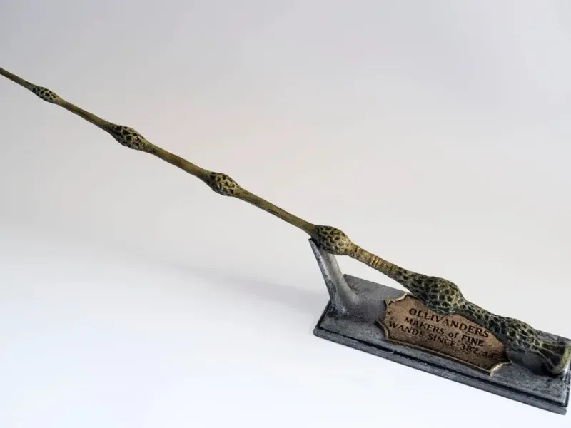 Elder wand stand placard from olivanders