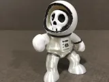 astronaut skull-3