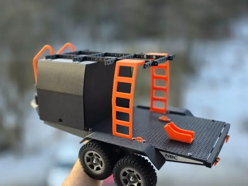 NBC.12 - Remorque porte-jouets tout-terrain à l'échelle 1:10