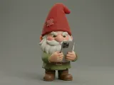 A dwarf with an iPhone/гном с айфоном-1