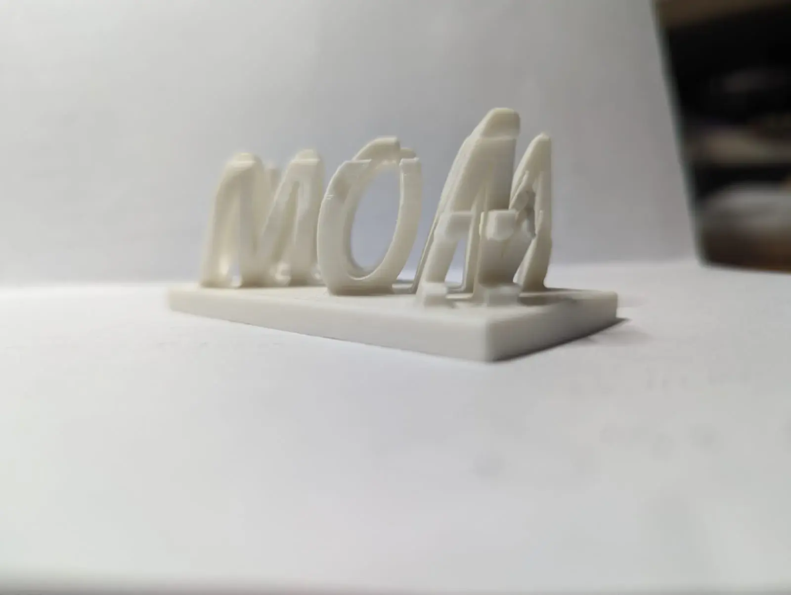Love Mom sculpture
