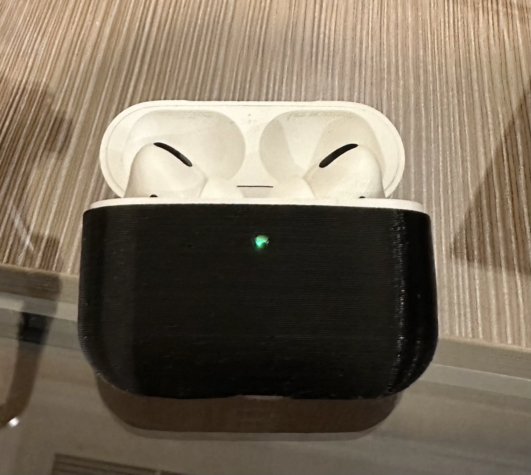 Базовая крышка AirPods Pro из TPU