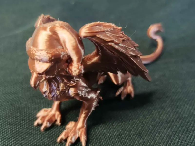 Weihnachtliche Greifenfigur Fantasie-Mythos-Kreatur