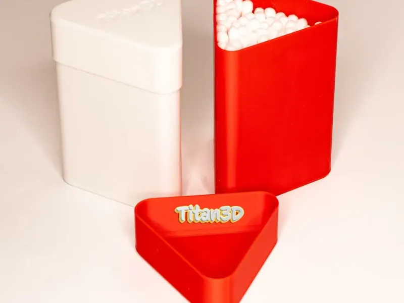 Simple Travel Container