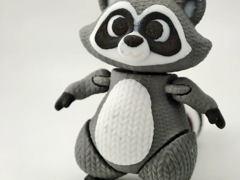 Cuddly Friends – Raccoon