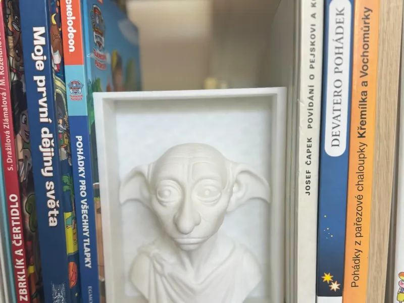 Dobby_Book_Nook