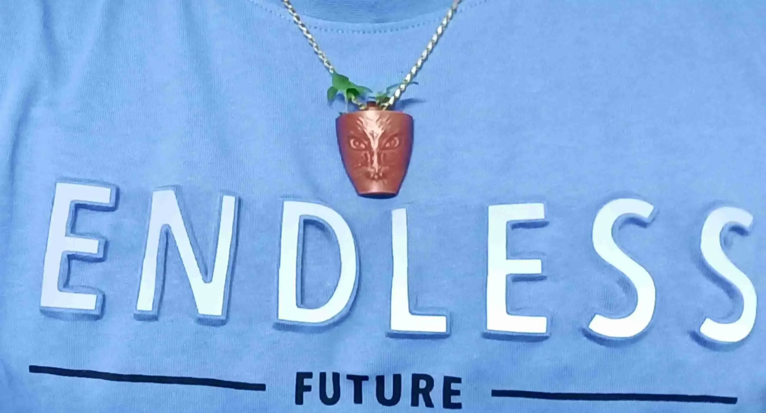 Plant pot pendant and badge collection