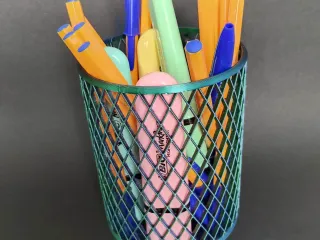 Office pen holder
