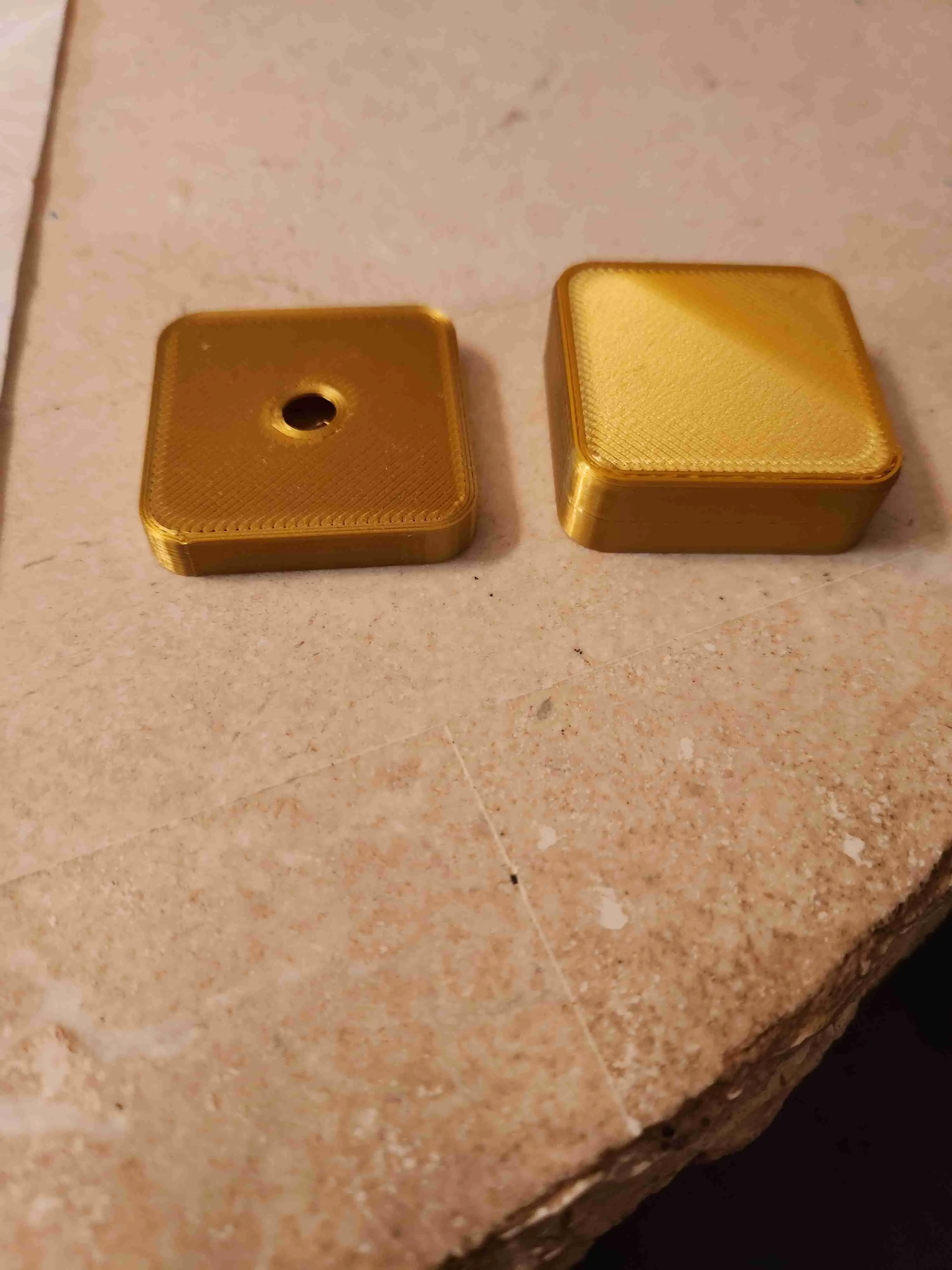 round chalk holder {Taom}