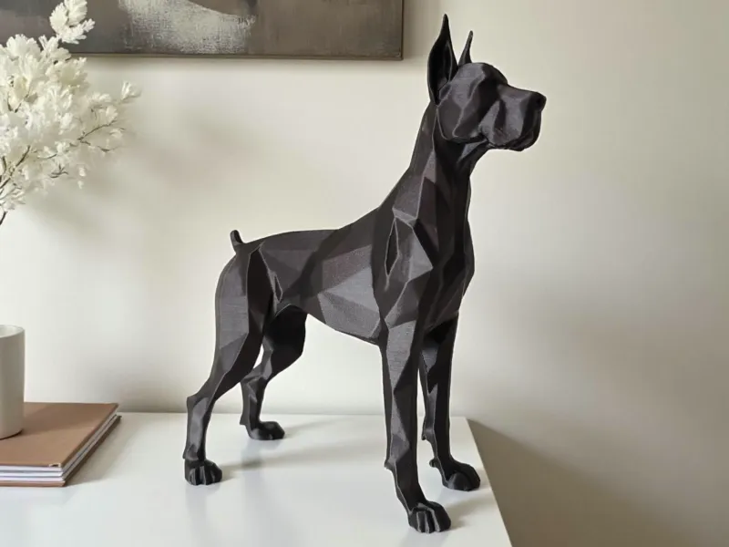 Sculpture Low Poly de Dogue Allemand de Garde