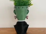 FRANKENSTEIN BUST PLANTER-7