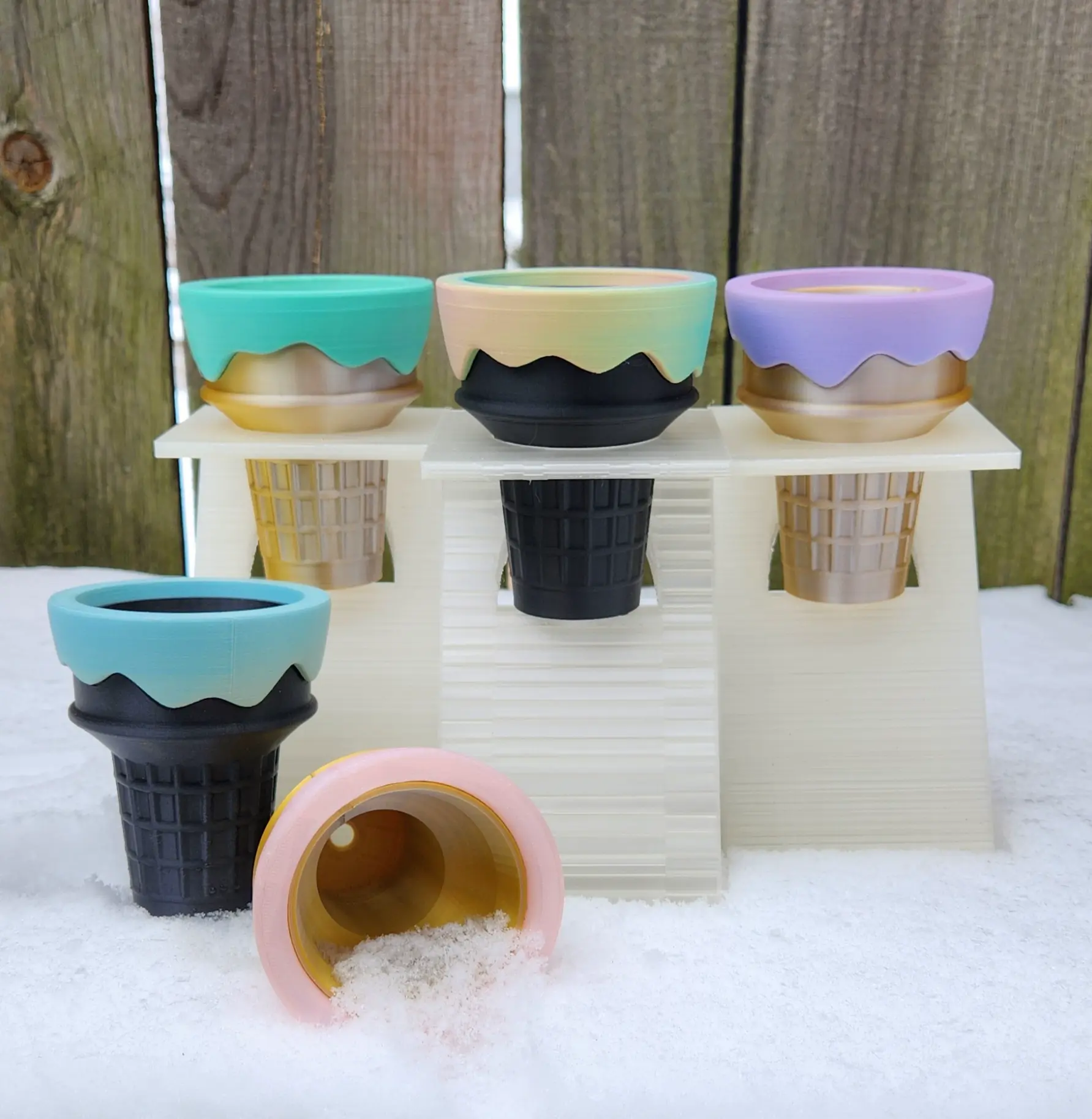 ICE CREAM CONE POT AND STAND
