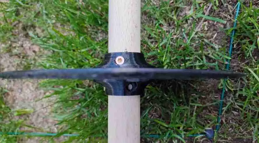 Boundary wire groove tool mower robot