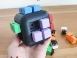Rubicone – A Colorful Clicker Cube-2