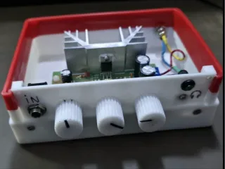 Obudowa wzmacniacza gitarowego