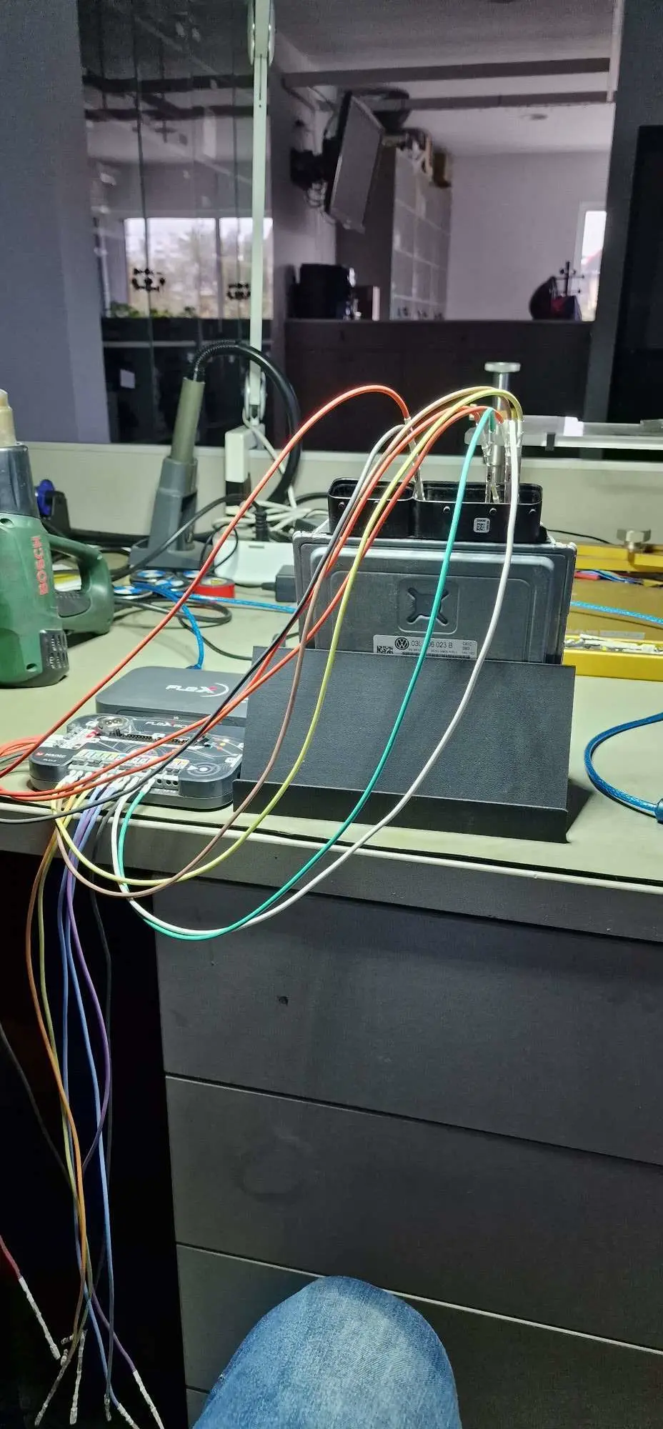 Ecu stand for bench programming.