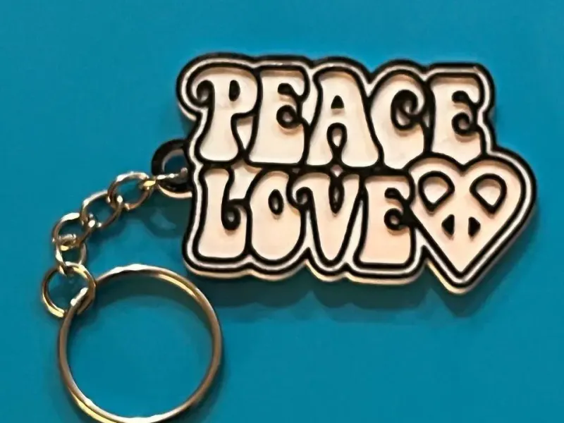 Keychain Love Peace Funky
